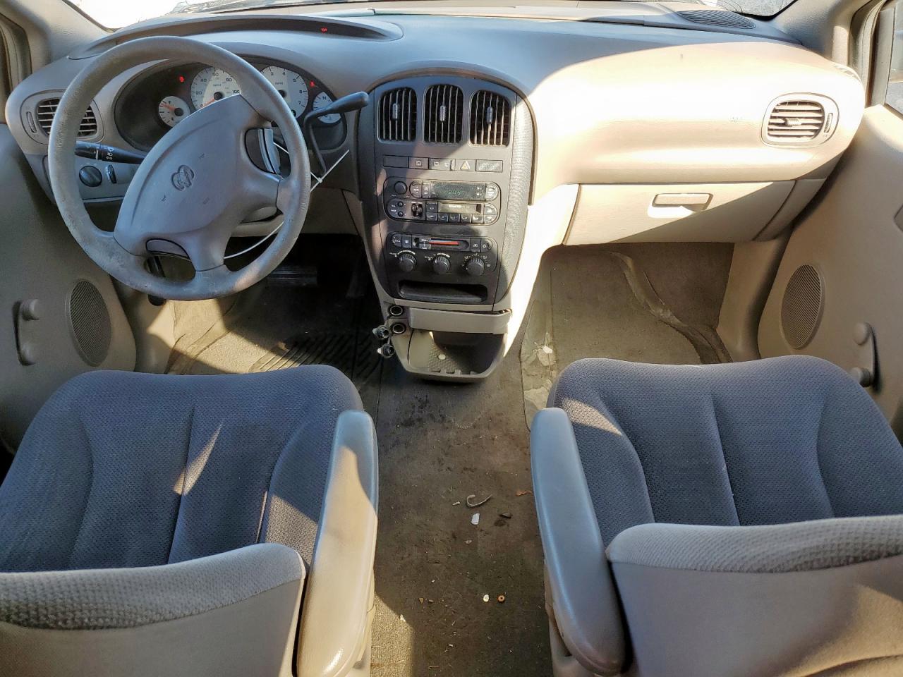 2002 Dodge Grand Caravan Se VIN: 1B4GP24362B585696 Lot: 92366485