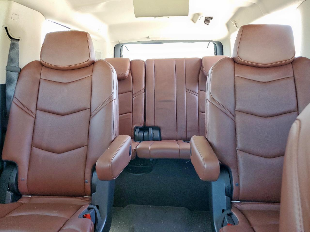 2019 Cadillac Escalade Esv Premium Luxury VIN: 1GYS4JKJ8KR396163 Lot: 91732775