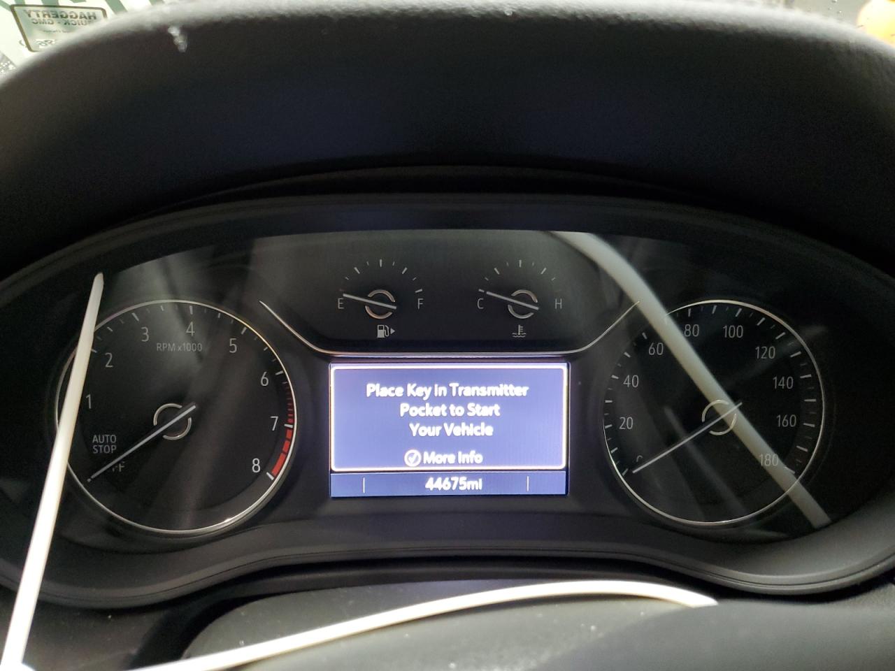 2018 Buick Regal Tourx Essence VIN: W04GV8SX8J1166751 Lot: 92306615