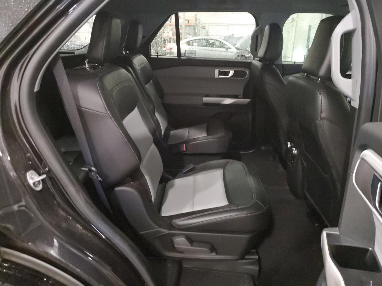 2022 Ford Explorer Xlt VIN: 1FMSK8DH1NGB02693 Lot: 92386505