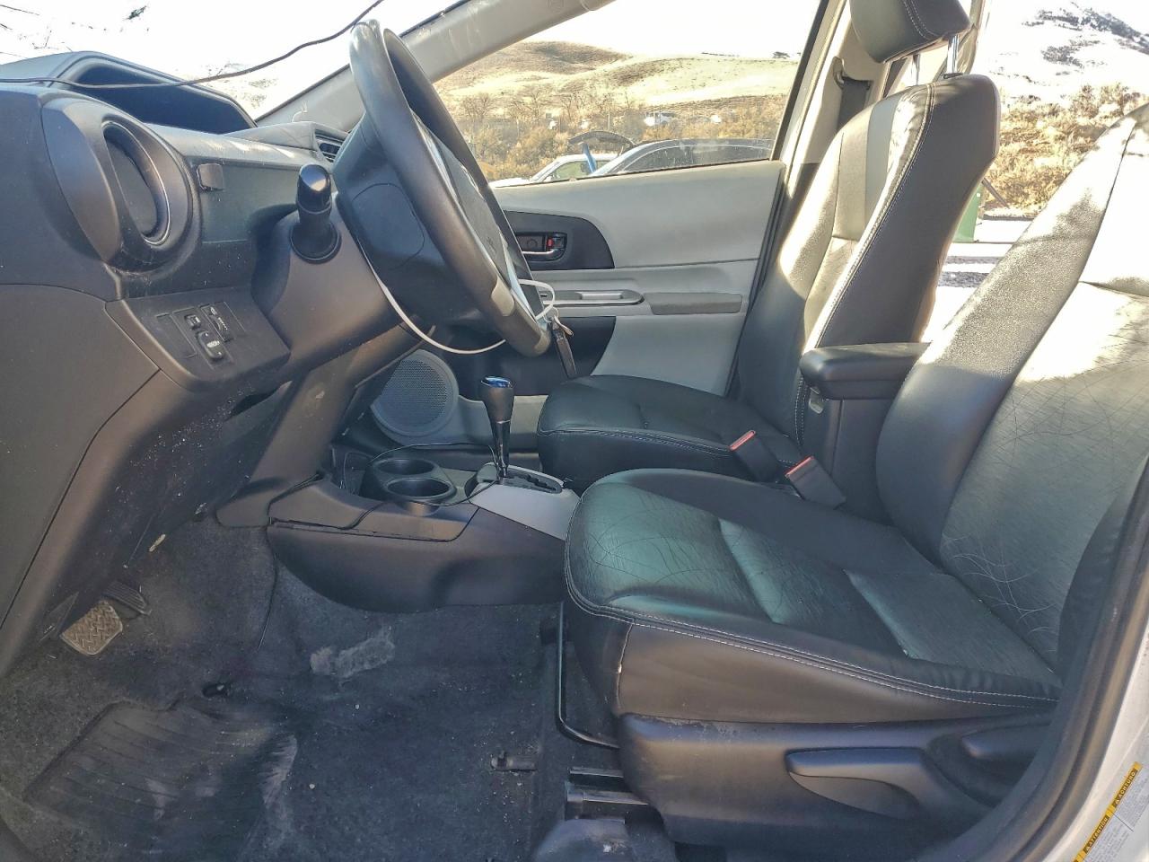 2012 Toyota Prius C VIN: JTDKDTB33C1006945 Lot: 94611035