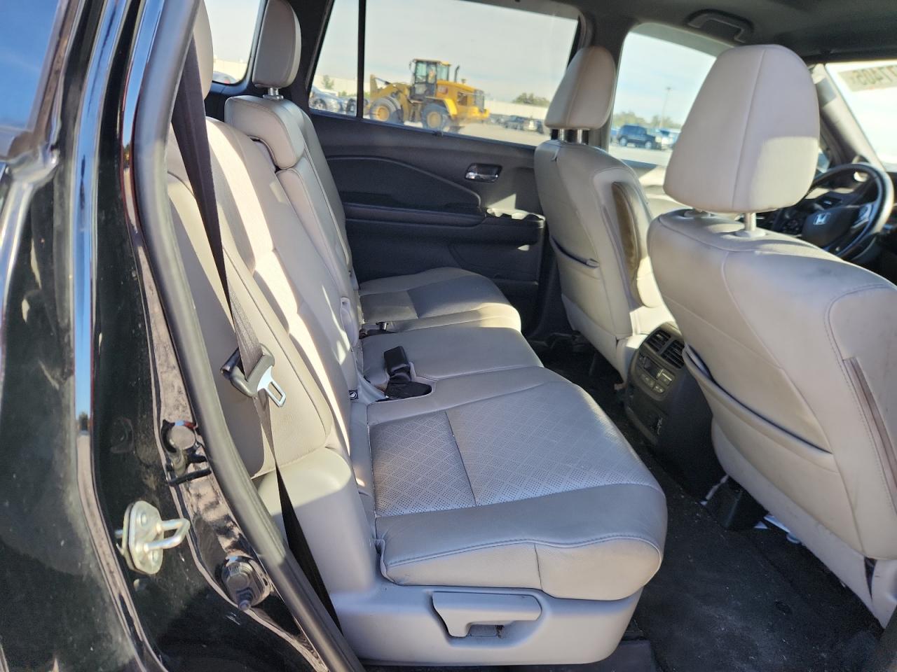 2019 Honda Passport Touring VIN: 5FNYF7H90KB002011 Lot: 91577405