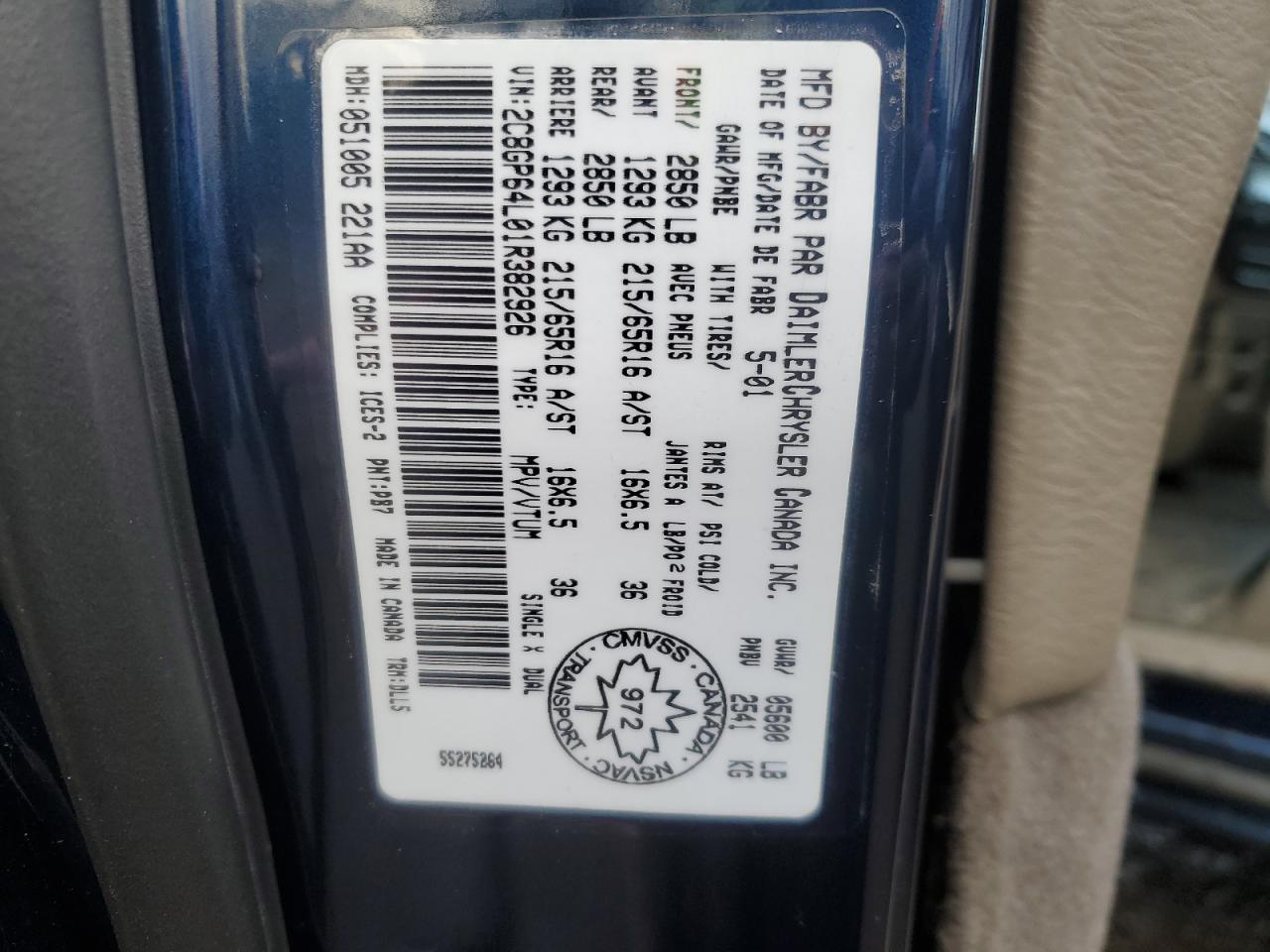 2001 Chrysler Town & Country Limited VIN: 2C8GP64L01R382926 Lot: 91299425