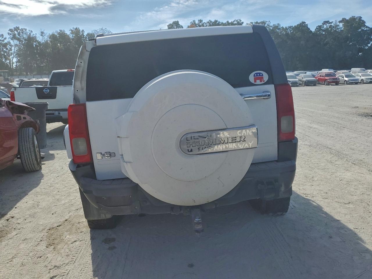 2008 Hummer H3 VIN: 5GTEN13E188175643 Lot: 93955015