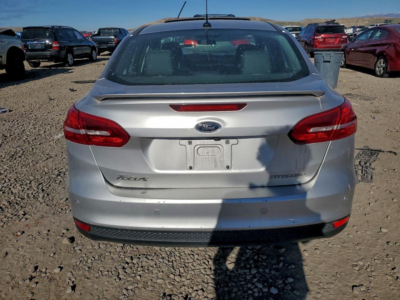 2017 Ford Focus Titanium VIN: 1FADP3J26HL272387 Lot: 94077075