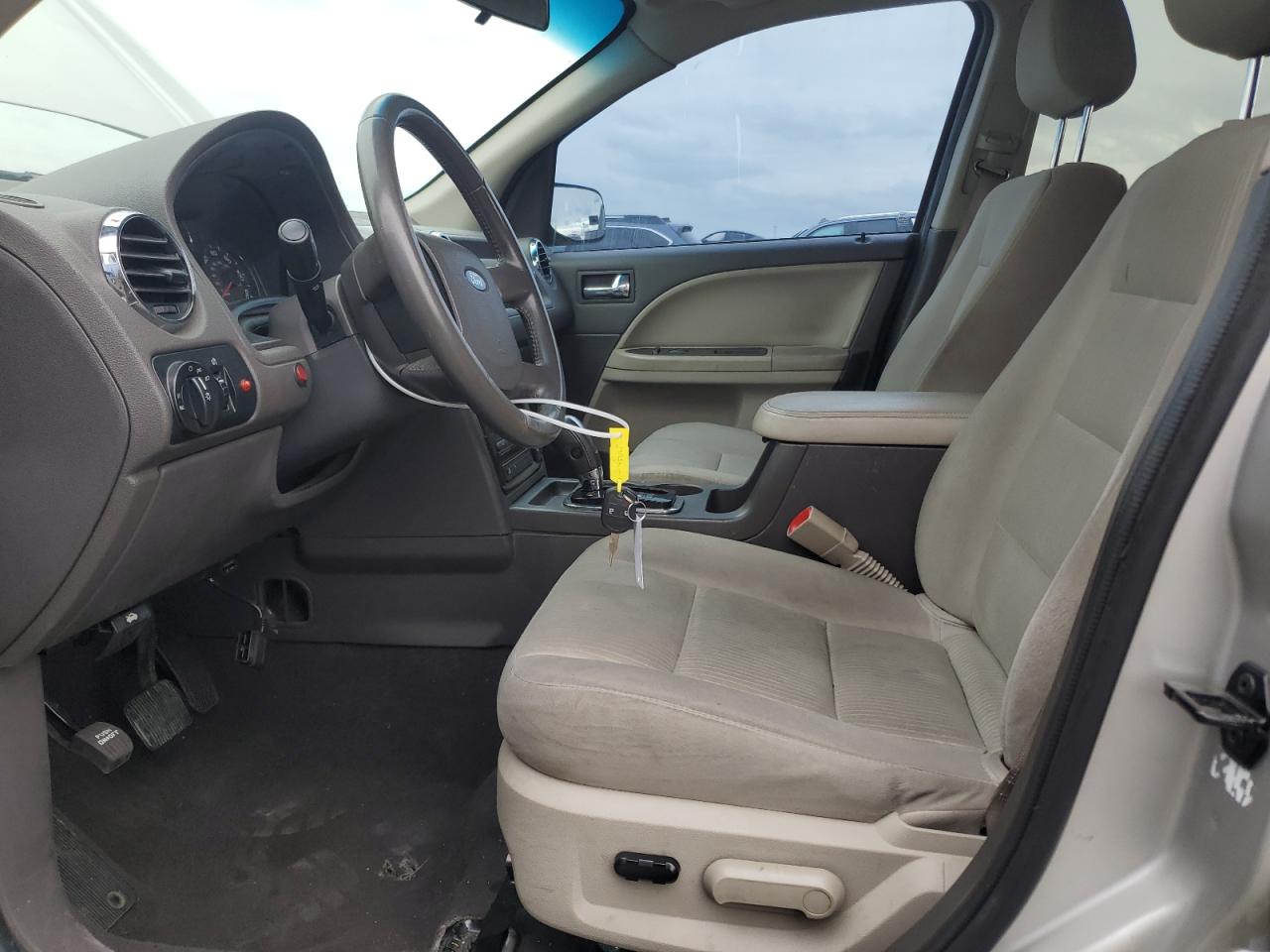 2008 Ford Taurus X Sel VIN: 1FMDK05W08GA08431 Lot: 93432185