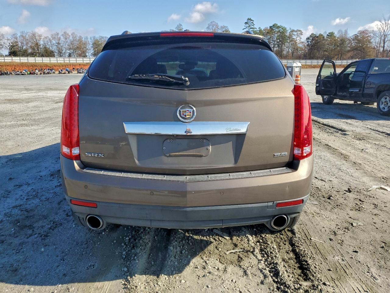 2016 Cadillac Srx Luxury Collection VIN: 3GYFNBE38GS587524 Lot: 93702765