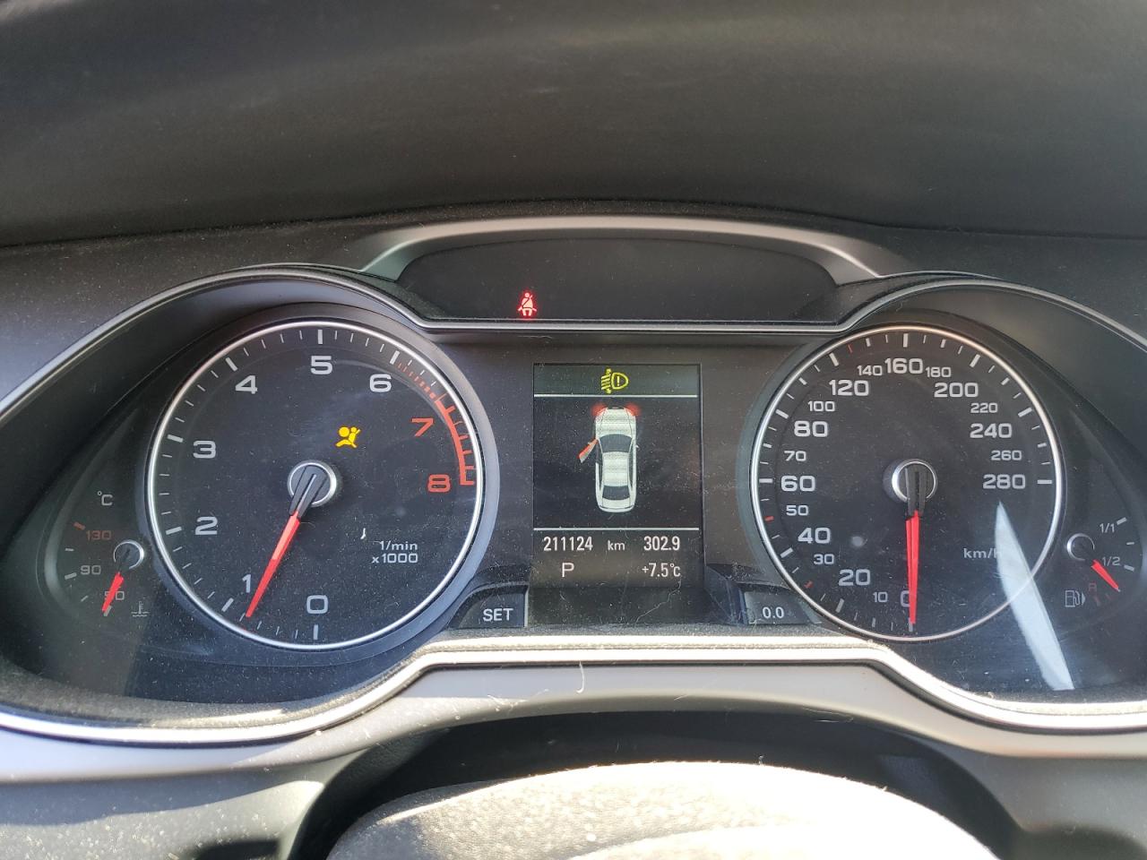 2013 Audi A4 Premium Plus VIN: WAUFFCFL0DN019875 Lot: 92939435