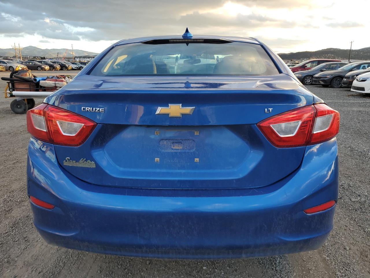 2018 Chevrolet Cruze Lt VIN: 1G1BE5SM4J7179247 Lot: 91813325