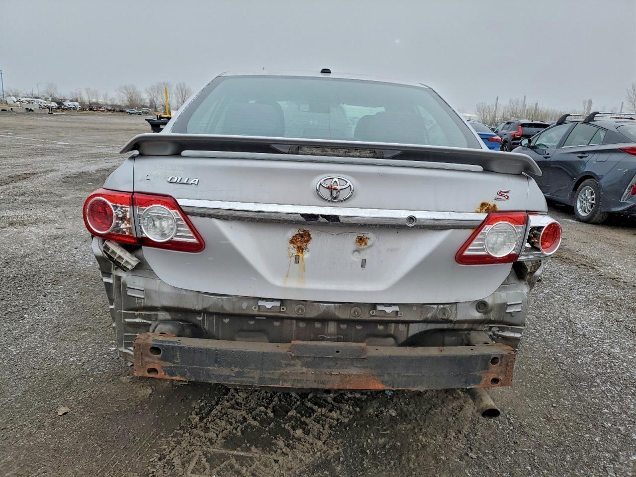 2011 Toyota Corolla Base VIN: 2T1BU4EE2BC562967 Lot: 94253505