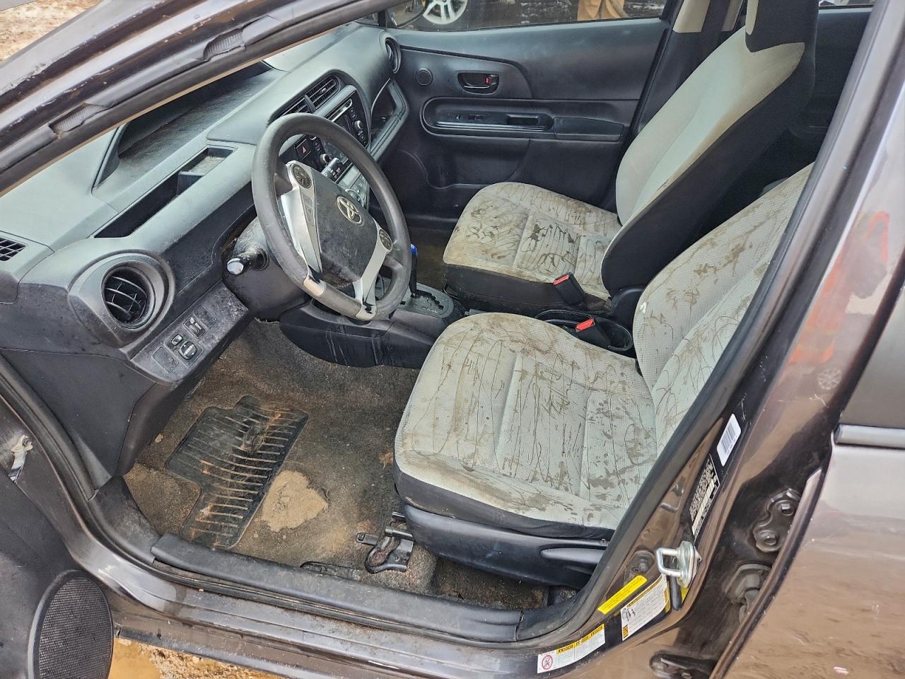 2015 Toyota Prius C VIN: JTDKDTB3XF1578471 Lot: 93832665