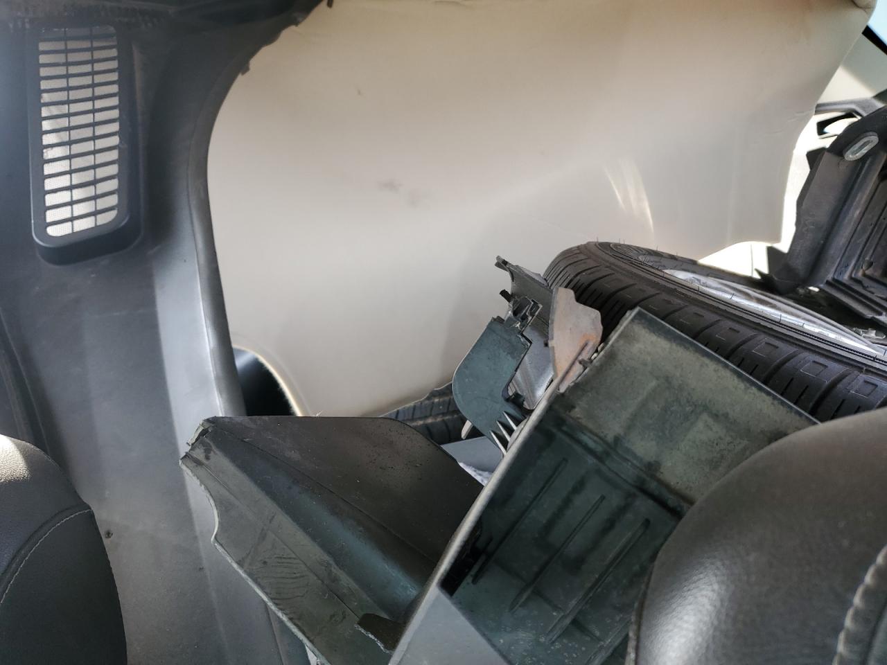 2018 Ford Escape Sel VIN: 1FMCU0HD9JUA21685 Lot: 92493175