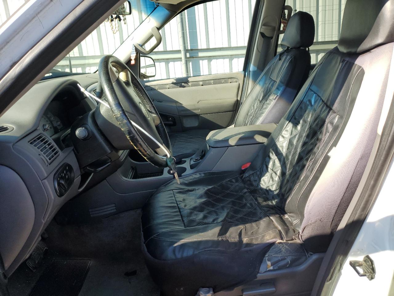 2002 Mercury Mountaineer VIN: 4M2ZU66K42UJ37293 Lot: 93468915