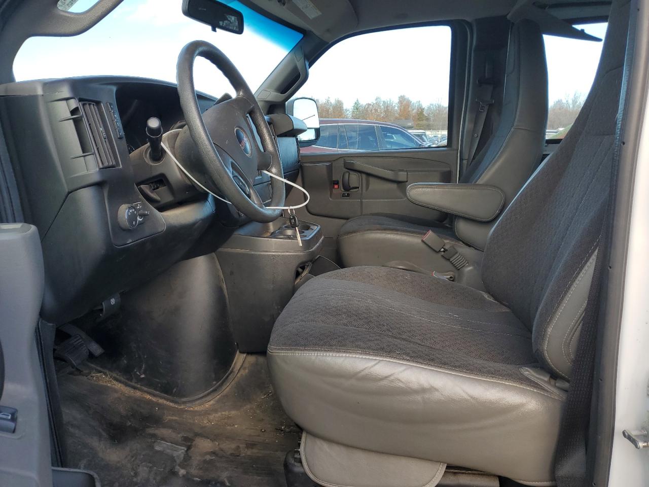 2019 GMC Savana G2500 VIN: 1GTW7AFG9K1223893 Lot: 92226045