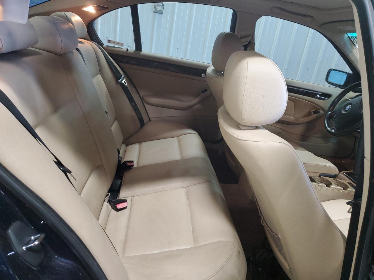 2004 BMW 325 Xi VIN: WBAEU33414PR13094 Lot: 91932385