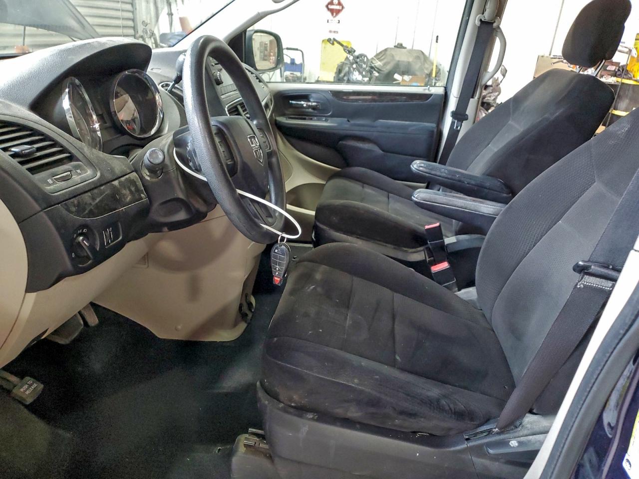 2012 Dodge Grand Caravan Se VIN: 2C4RDGBG3CR327999 Lot: 92982605