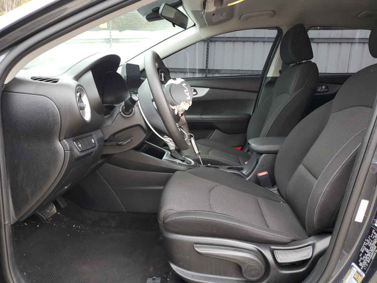 2023 Kia Forte Lx VIN: 3KPF24AD9PE556998 Lot: 92371035