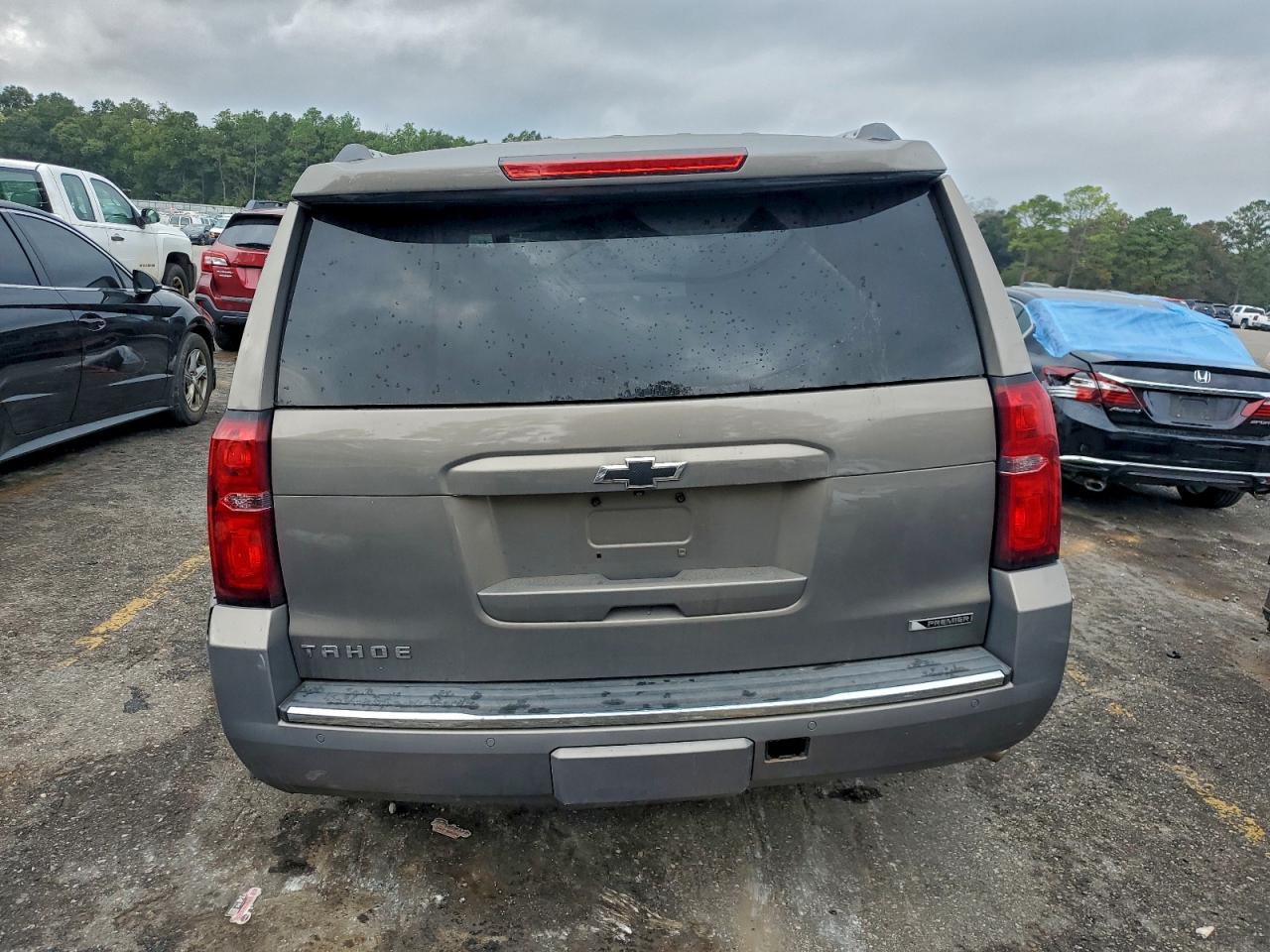 2017 Chevrolet Tahoe C1500 Premier VIN: 1GNSCCKCXHR237795 Lot: 93615835