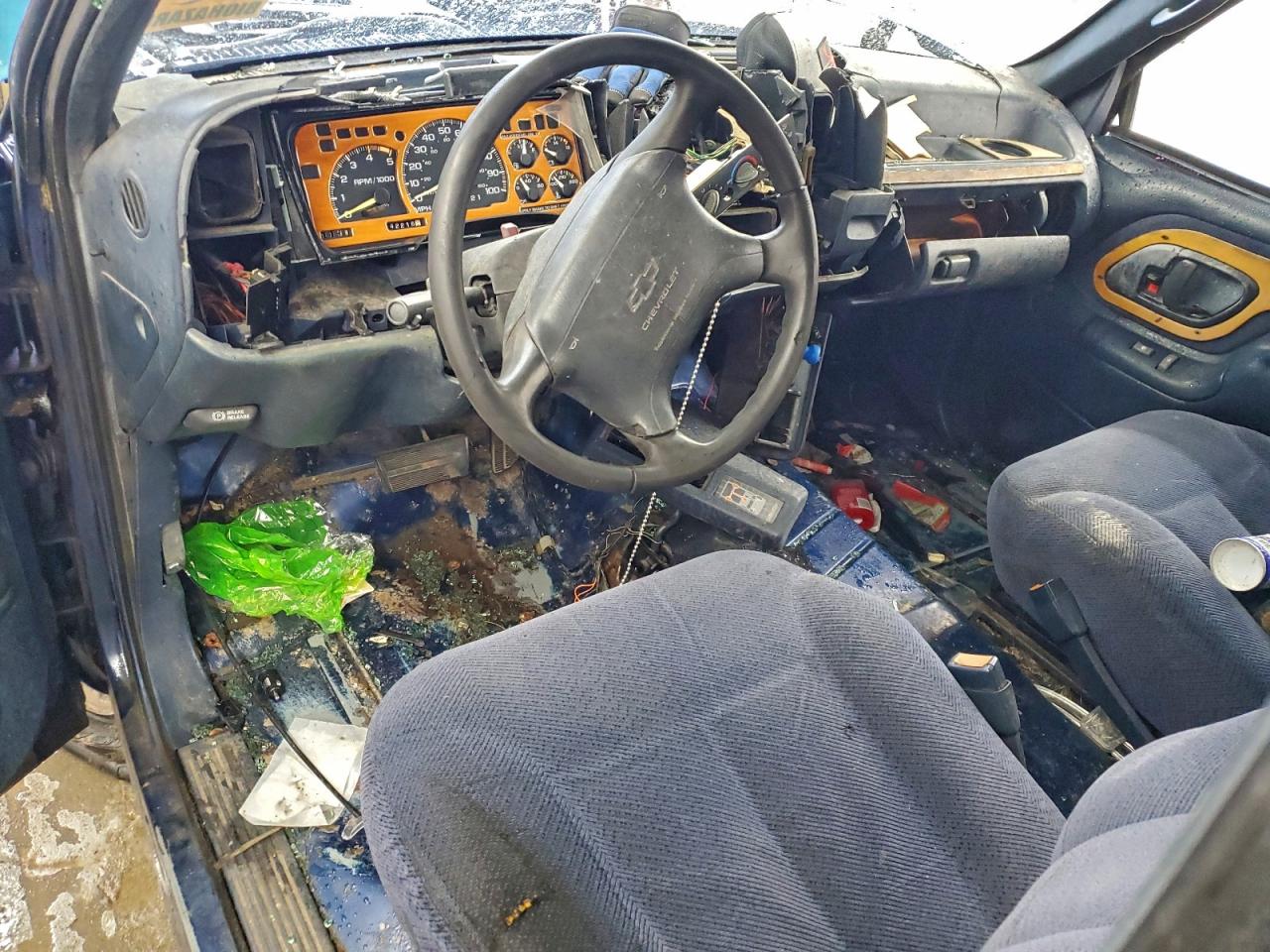 1995 Chevrolet Gmt-400 K1500 VIN: 2GCEK19KXS1118509 Lot: 93895355