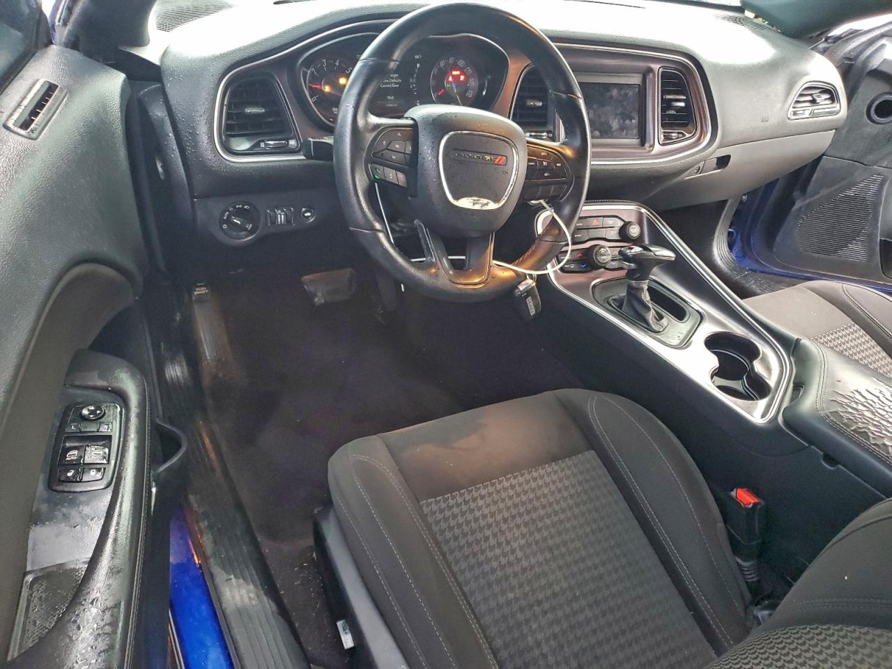 2018 Dodge Challenger Sxt VIN: 2C3CDZAG5JH215134 Lot: 94088745