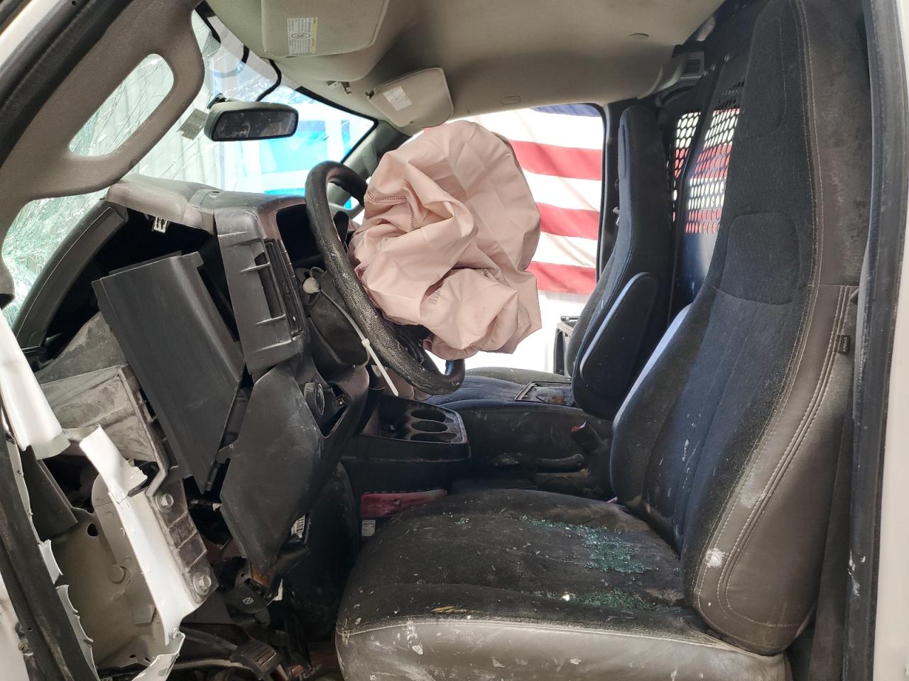 2021 GMC Savana G2500 VIN: 1GTW7AFP8M1191442 Lot: 90824535