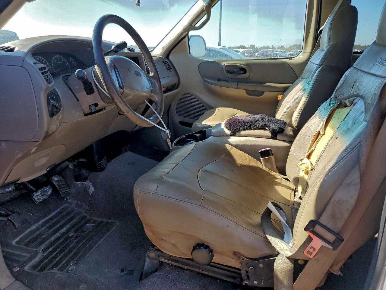 2000 Ford F150 VIN: 1FTRX17L8YKA57698 Lot: 94290215