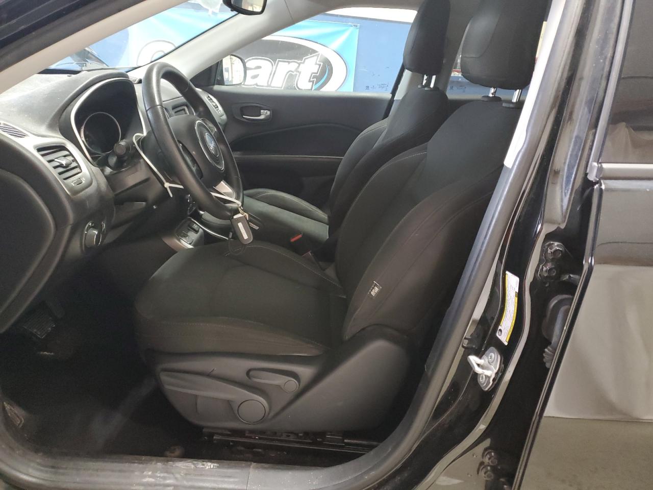 2018 Jeep Compass Sport VIN: 3C4NJCAB2JT463881 Lot: 91565255