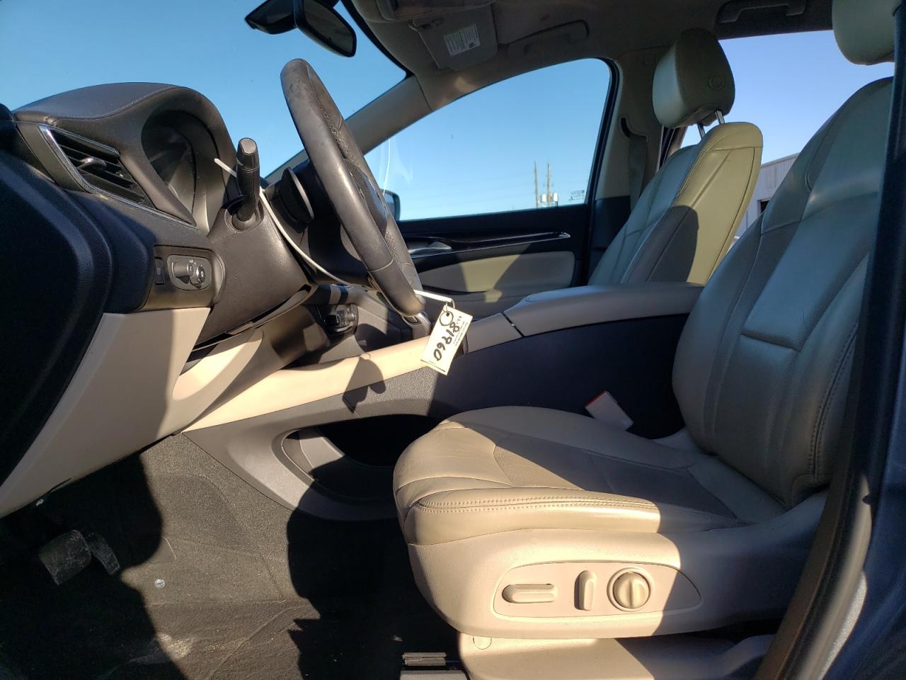 2018 Buick Enclave Essence VIN: 5GAERBKW5JJ138560 Lot: 91248395