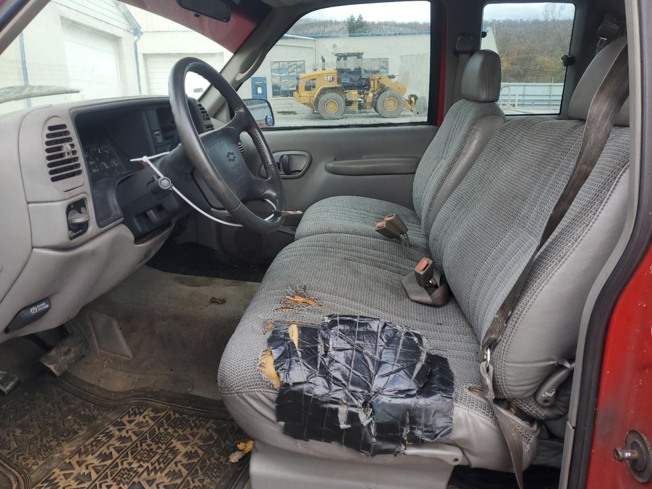 1996 Chevrolet Gmt-400 C1500 VIN: 1GCEC19MXTE108075 Lot: 92872605