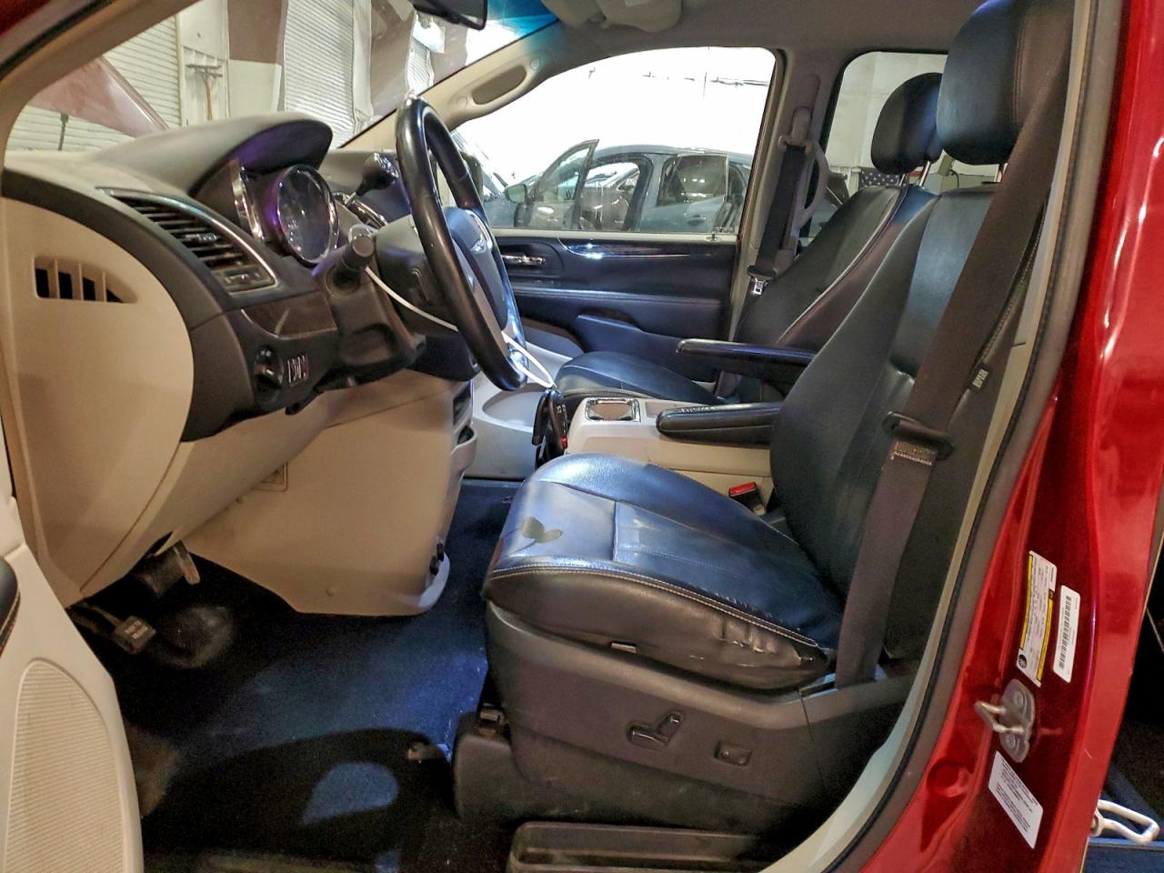 2014 Chrysler Town & Country Touring VIN: 2C4RC1BG0ER383885 Lot: 94036945