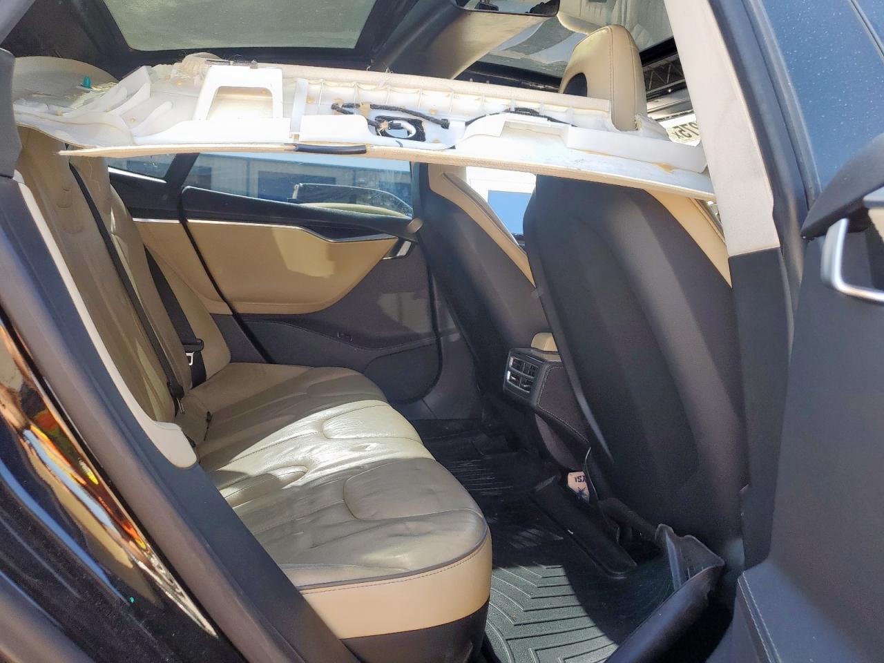 2014 Tesla Model S VIN: 5YJSA1H18EFP29137 Lot: 92486275