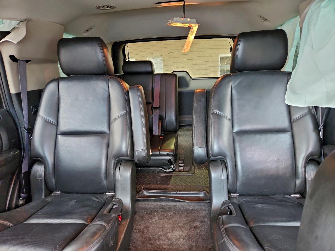 2011 GMC Yukon Denali VIN: 1GKS2EEF3BR218725 Lot: 94150525