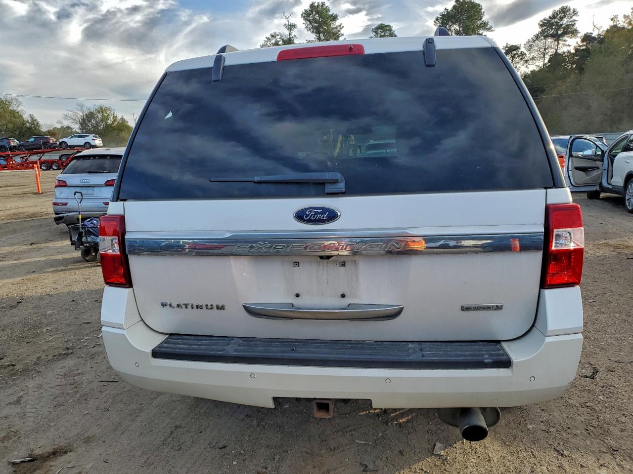 2017 Ford Expedition Platinum VIN: 1FMJU1LT3HEA54133 Lot: 93788485