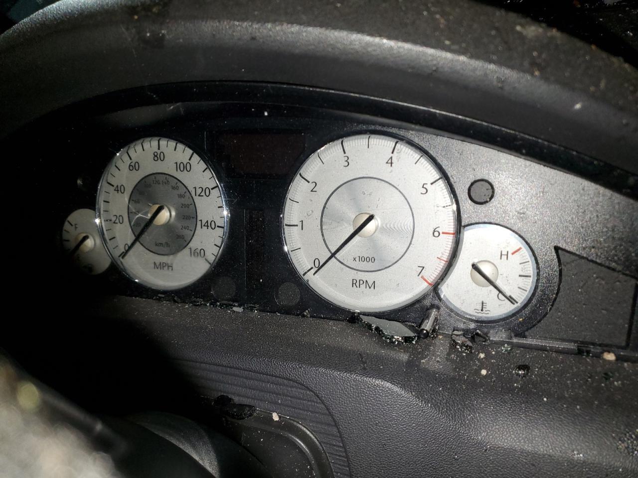 2010 Chrysler 300C VIN: 126165 Lot: 92141085