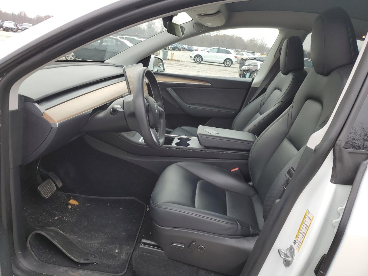 2022 Tesla Model Y VIN: 7SAYGDEE2NA011973 Lot: 93221215