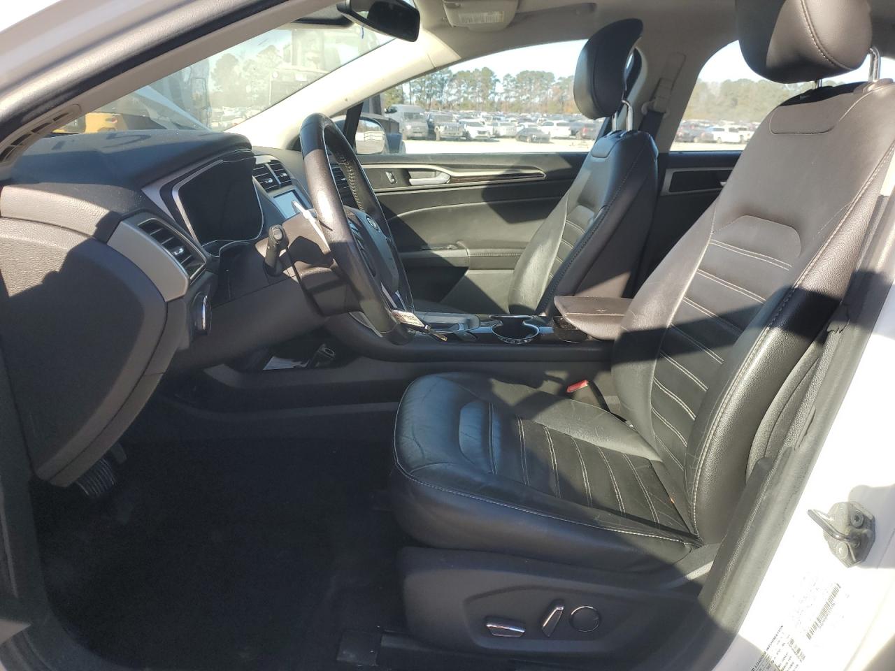 2014 Ford Fusion Se VIN: 3FA6P0HD9ER392065 Lot: 91579255