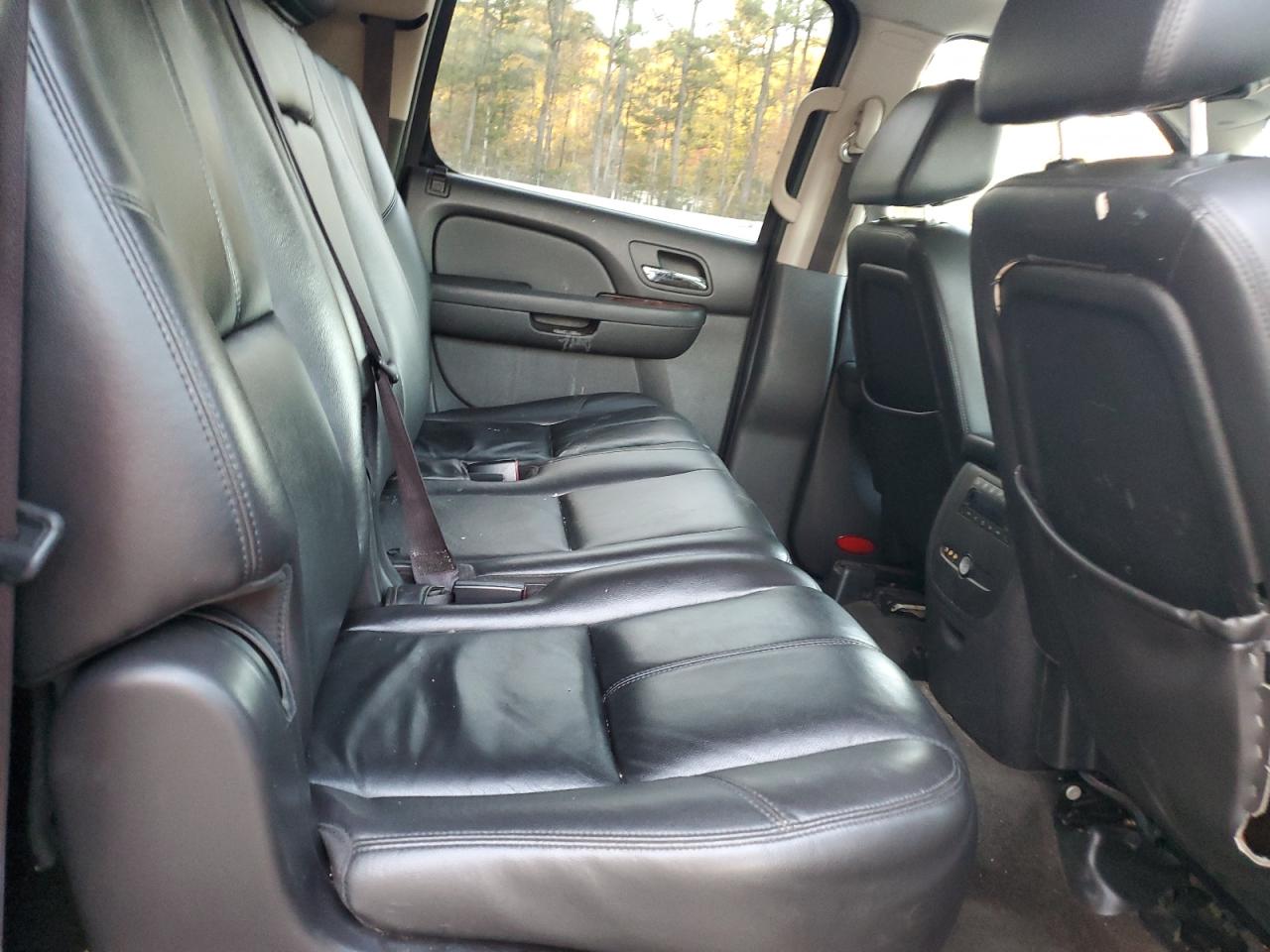 2009 Chevrolet Suburban K1500 Lt VIN: 1GNFK263X9R239413 Lot: 91462015