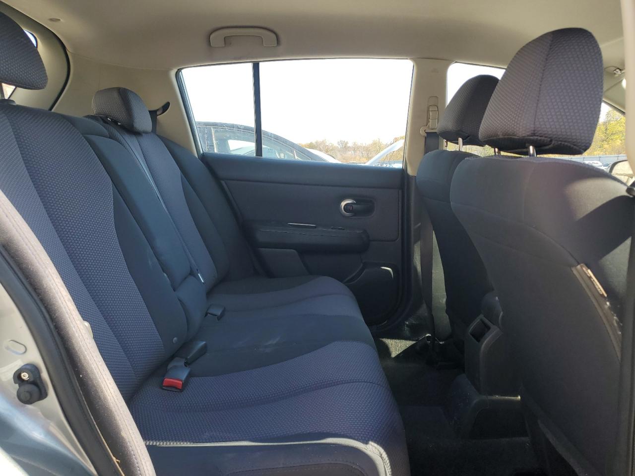 2007 Nissan Versa S VIN: 3N1BC13E97L410325 Lot: 91628215