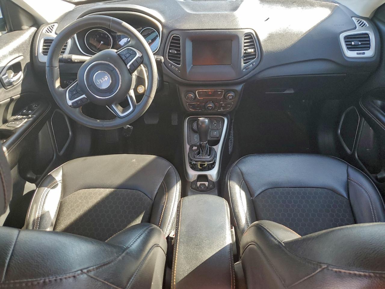 2021 Jeep Compass Latitude VIN: 3C4NJDBB9MT560696 Lot: 90951955