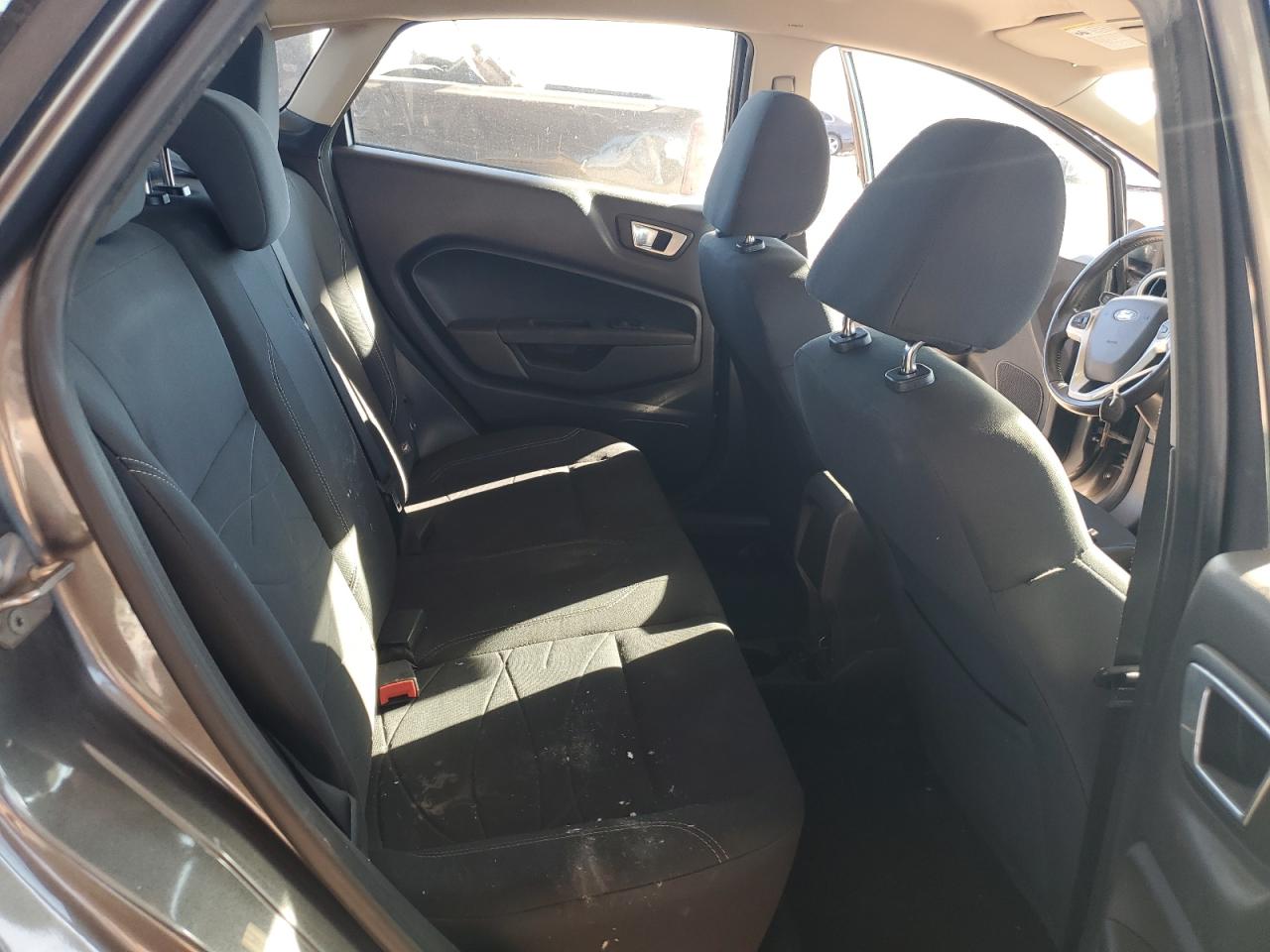 2014 Ford Fiesta Se VIN: 3FADP4BJ8EM243771 Lot: 92124425