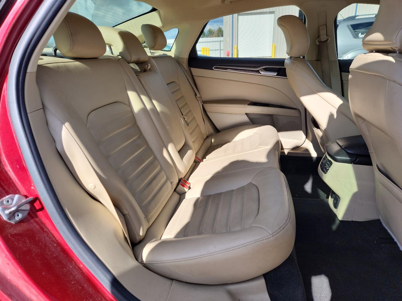 2016 Ford Fusion Se Hybrid VIN: 3FA6P0LU6GR129946 Lot: 90358435