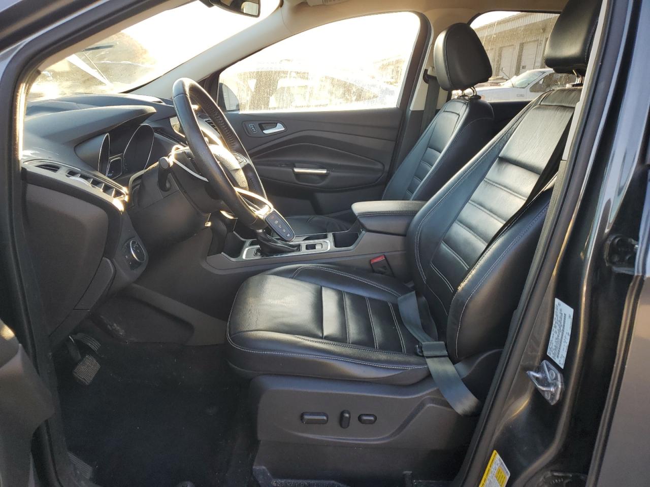 2017 Ford Escape Titanium VIN: 1FMCU0J95HUA63870 Lot: 92450985