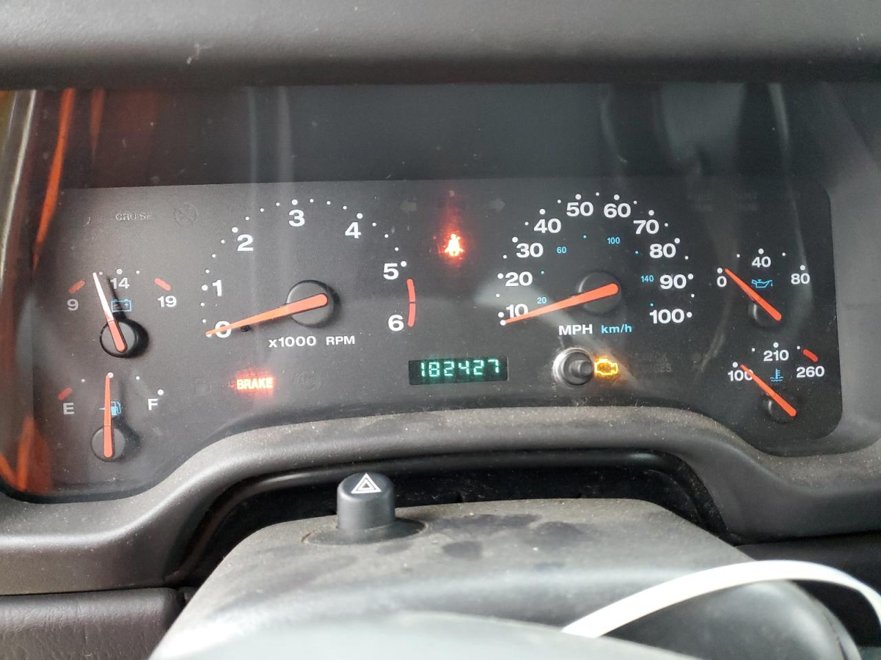 2002 Jeep Wrangler / Tj Se VIN: 1J4FA29P32P748443 Lot: 94085275