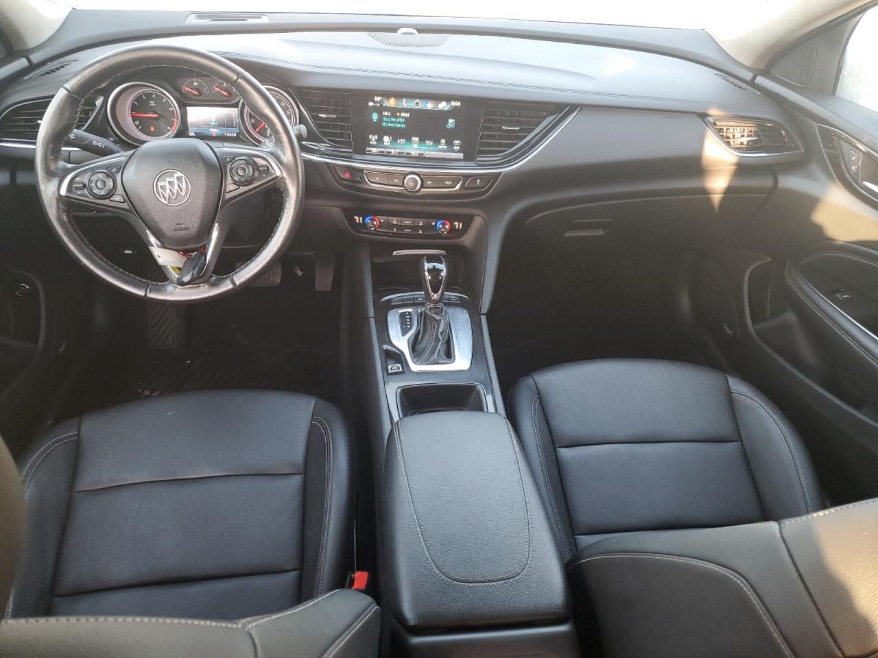 2018 Buick Regal Tourx Essence VIN: W04GV8SX9J1088559 Lot: 93140545