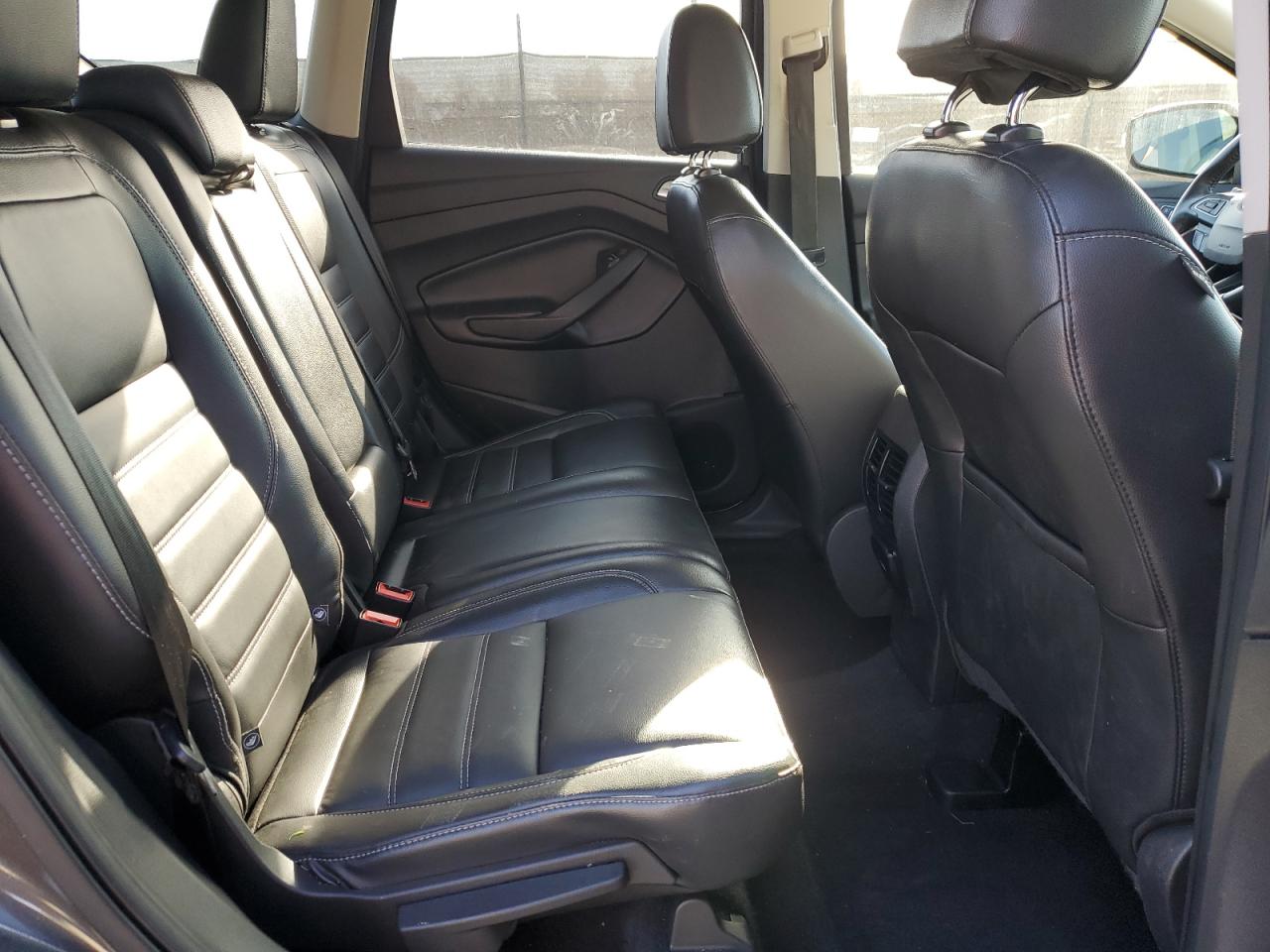 2017 Ford Escape Titanium VIN: 1FMCU9J9XHUE51990 Lot: 92979985