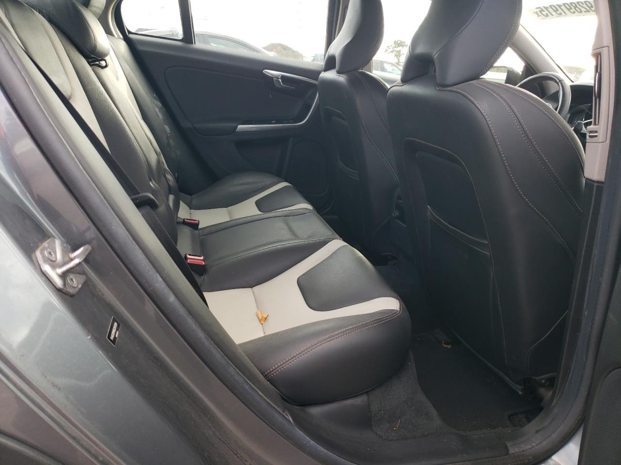 2016 Volvo S60 Cross Country T5 VIN: YV4612UM0G2001094 Lot: 92891915