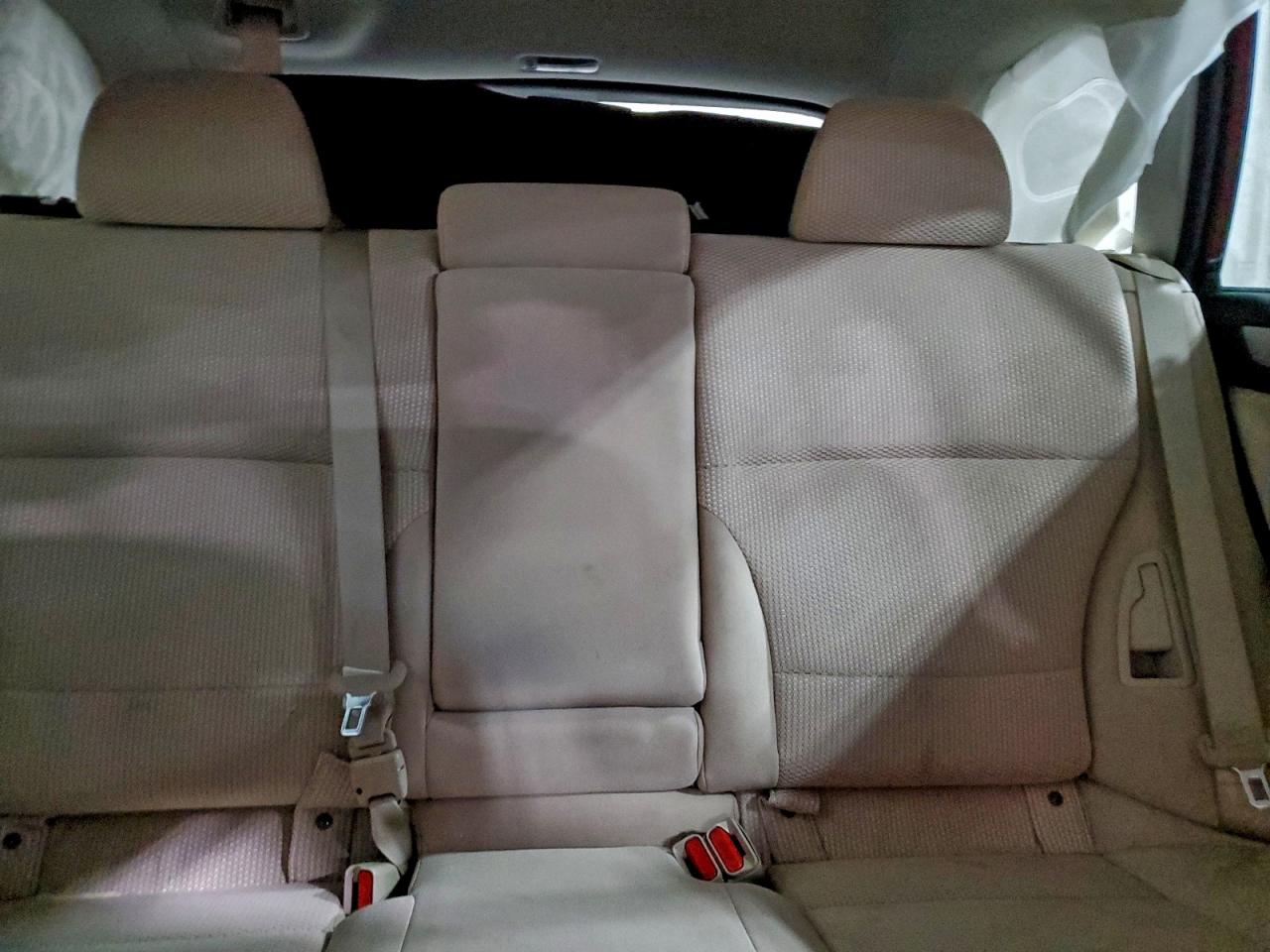 2018 Subaru Outback 2.5I Premium VIN: 4S4BSACC3J3379554 Lot: 93831645