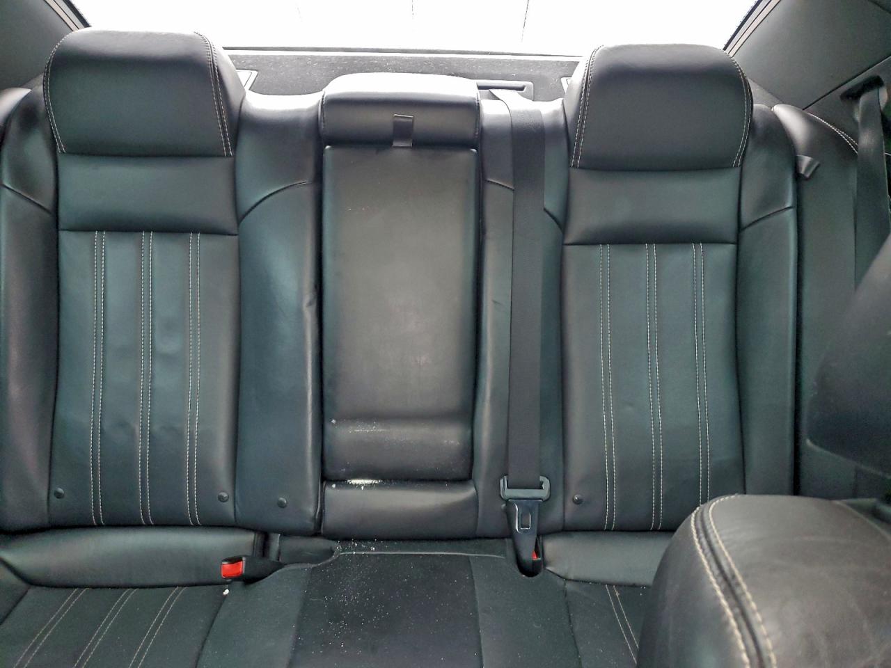 2014 Chrysler 300 S VIN: 340528 Lot: 91743945