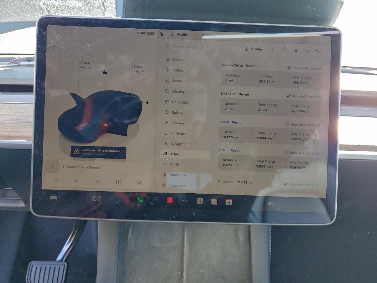 2025 Tesla Model Y VIN: 7SAYGDED1SF316063 Lot: 94386245