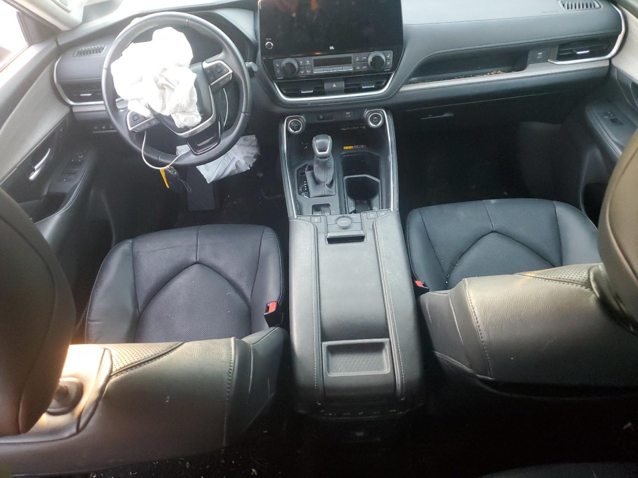 2024 Toyota Grand Highlander Xle VIN: 5TDACAB51RS002697 Lot: 92079245